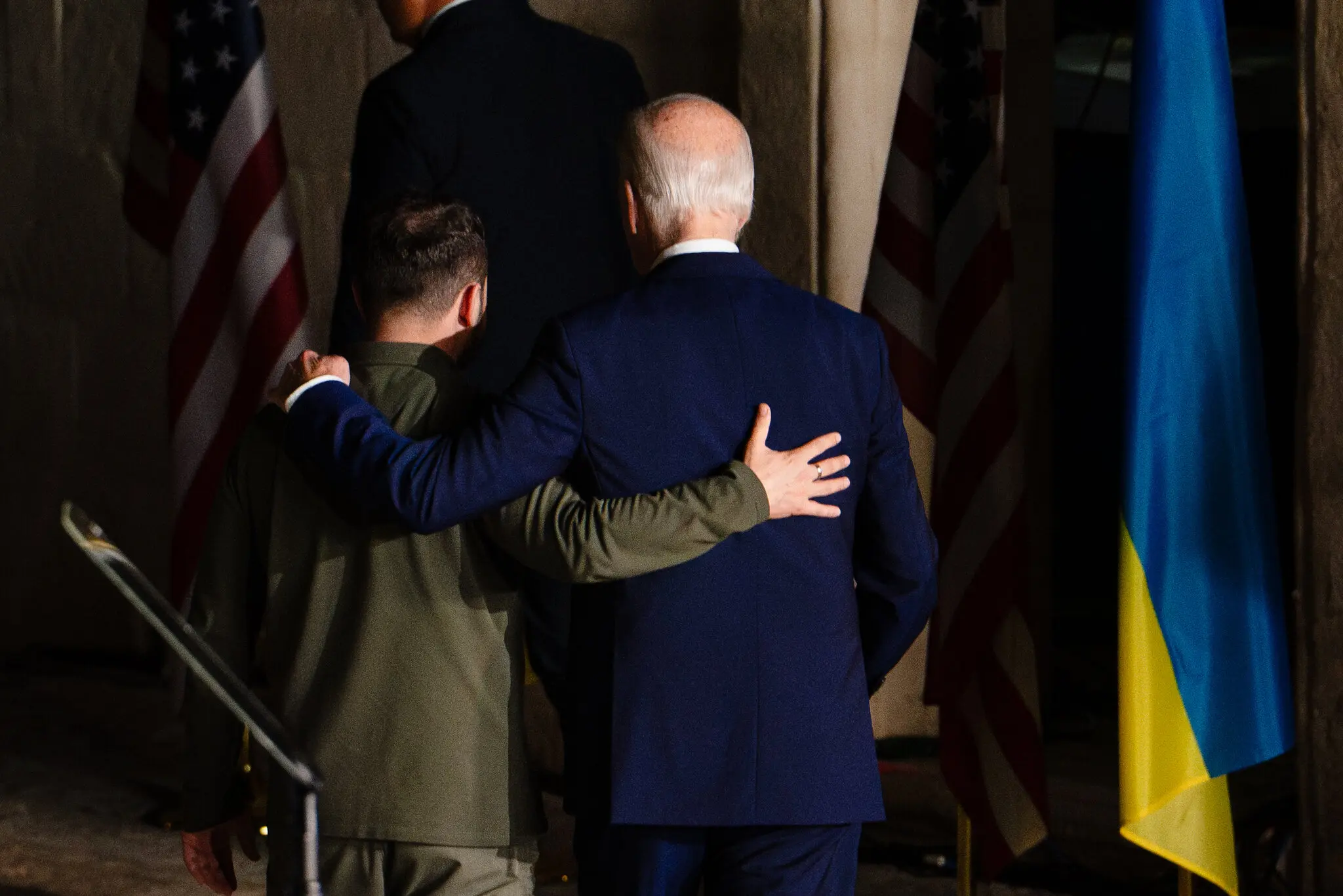 Вашингтон переглядає військову допомогу Києву: критика Байдена, тривоги союзників і нові виклики для України